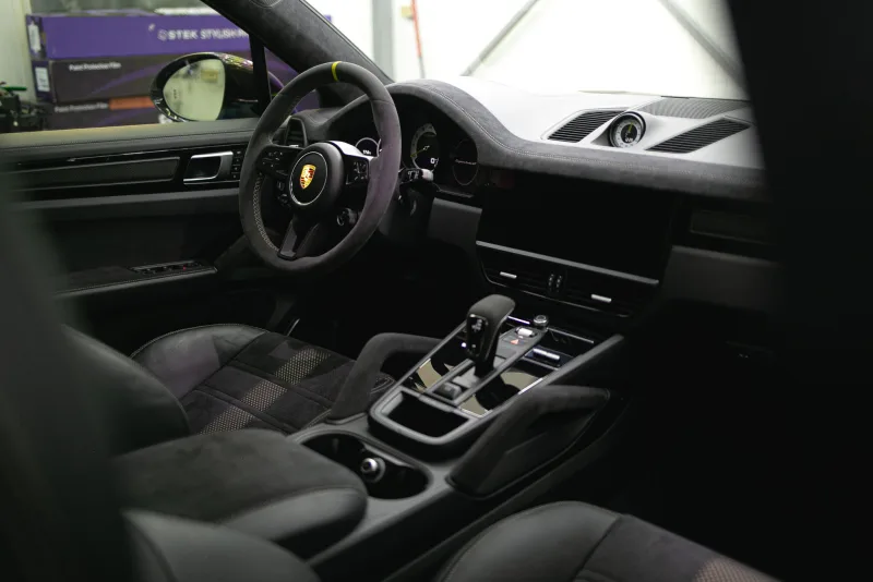 Porsche Cayenne powłoka ceramiczna — Shiro Detailing Brzesko